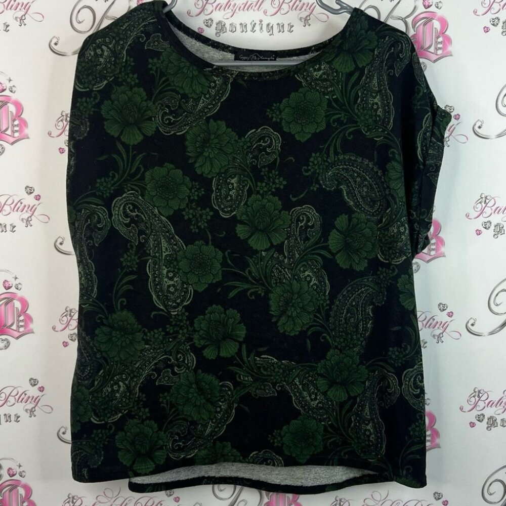 Gypsy sky Los Angeles tshirt flowers Paisley Floral Black and Green Women's Top